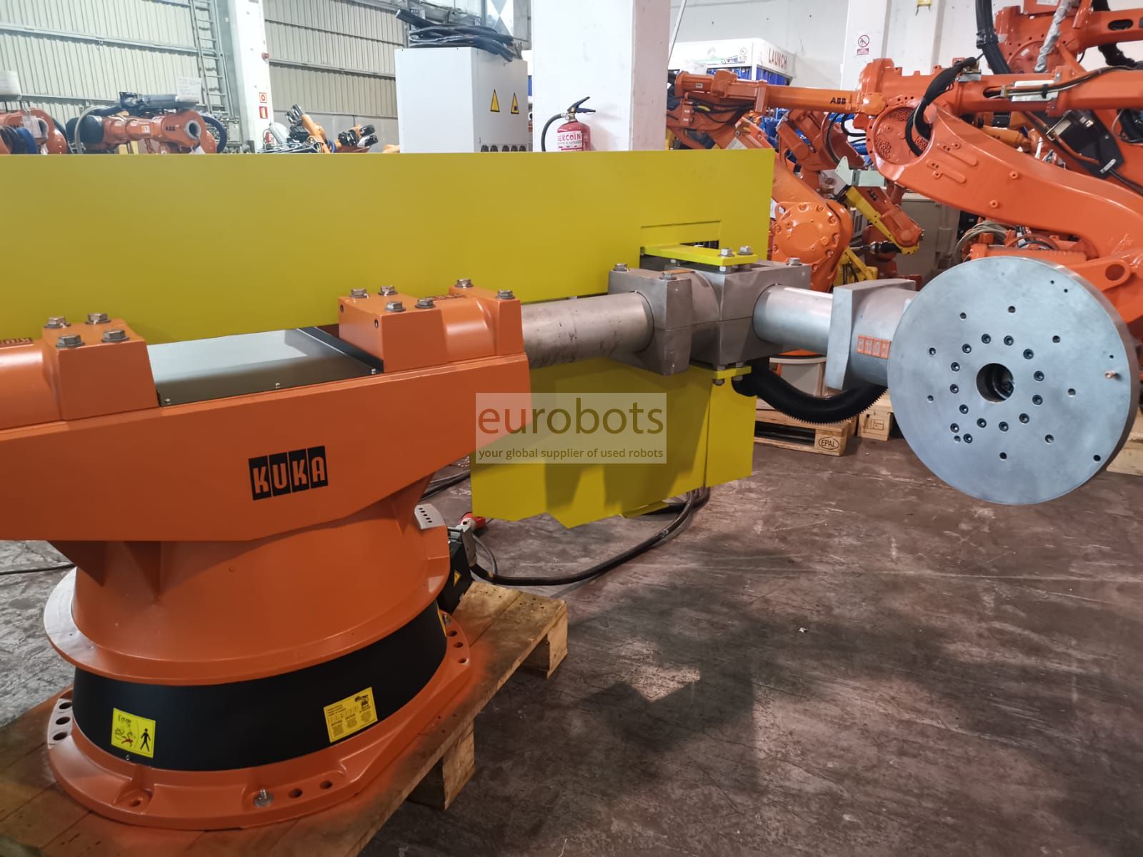 Kuka KR30 / 2 robô de soldagem a arco de nove eixos com posicionador de forma H kuka Eurobots